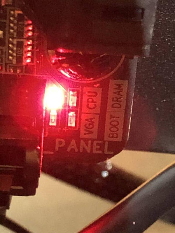 luz roja motherboard bios